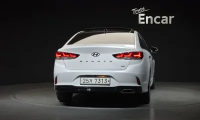 Hyundai Sonata 2018, 95034 км, за 9056.06 USD