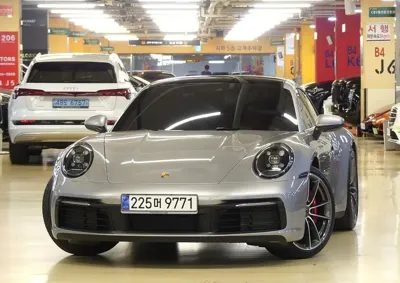 Porsche 911 2024, 9500 км, за 120126.04 USD