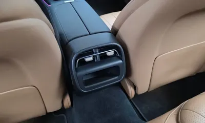 Mercedes-Benz E-Class 2025, 17554 км, за 36025.94 USD - фото 33
