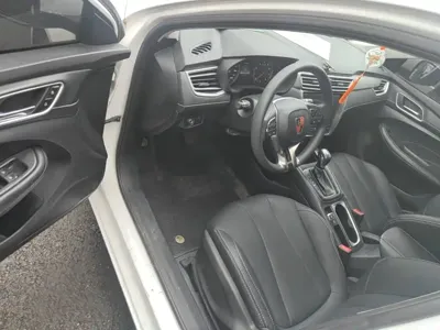Roewe i5