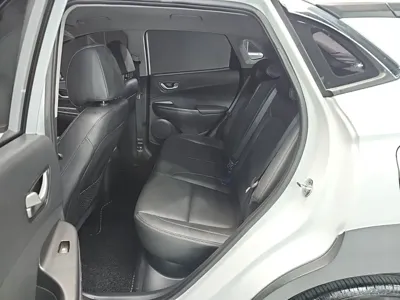 Hyundai Kona 2020, 152606 км, за 7085.74 USD - фото 12