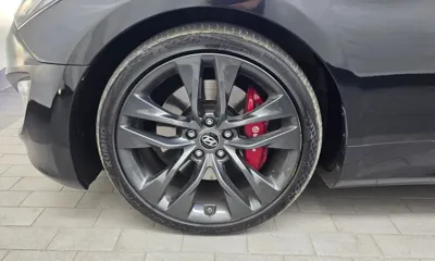 Hyundai Genesis 2014, 211075 км, за 5883.13 USD