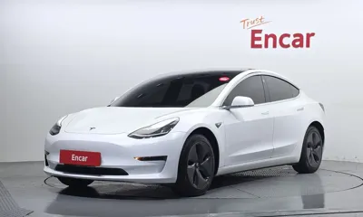 Tesla Model 3 · 2020 год