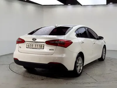 Kia K3 2014, 167607 км, за 1962.72 USD