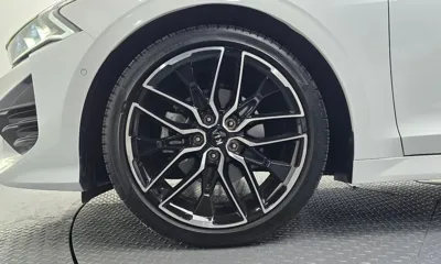 Kia K5 2021, 52632 км, за 16156.36 USD