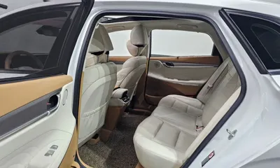 Hyundai Grandeur 2021, 74927 км, за 20491.82 USD - фото 11