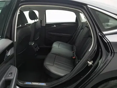 Volkswagen 帕萨特插电混动 2022, 53400 км, за 11652.21 USD - фото 12