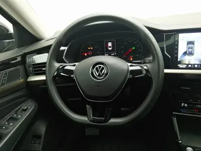 Volkswagen 帕萨特插电混动 2022, 53400 км, за 11652.21 USD - фото 14