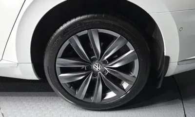 Volkswagen Arteon 2020, 85155 км, за 13022.81 USD
