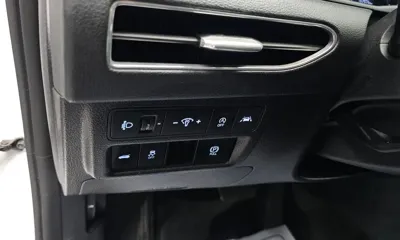Hyundai Sonata 2020, 167576 км, за 7615.89 USD - фото 15