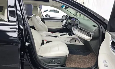 Hyundai Grandeur 2022, 71758 км, за 18175.91 USD - фото 11