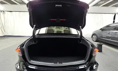 Hyundai Grandeur 2022, 71758 км, за 18175.91 USD - фото 20