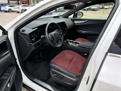 Lexus NX 2023, 34000 км, за 26897.65 USD