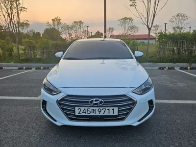 Hyundai Avante 2018, 75817 км, за 8403.91 USD
