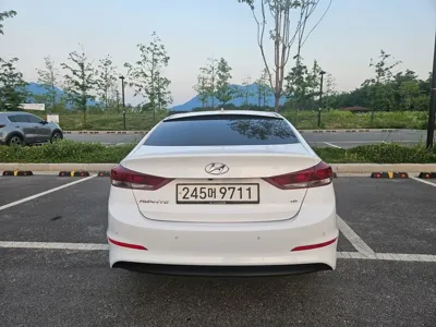 Hyundai Avante 2018, 75817 км, за 8403.91 USD