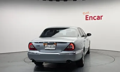 Jaguar XJ-8 2006, 95156 км, за 11815.68 USD