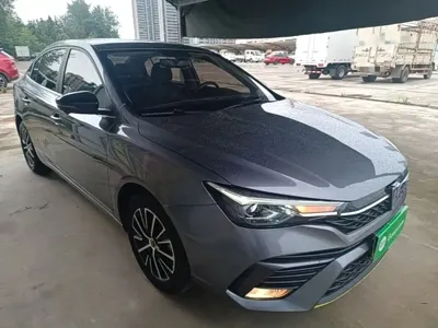 Roewe i5 2022, 16600 км, за 5436.94 USD