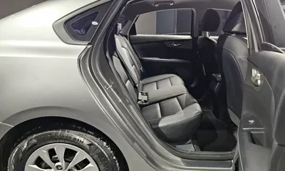 Kia K3 2019, 62752 км, за 7761.12 USD - фото 12