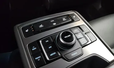 Hyundai Genesis 2016, 141123 км, за 7267.92 USD - фото 20