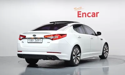 Kia K5 2012, 154644 км, за 3243.84 USD