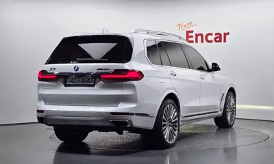 BMW X7 2022, 77946 км, за 65110.35 USD