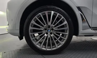 BMW X7 2022, 77946 км, за 65110.35 USD