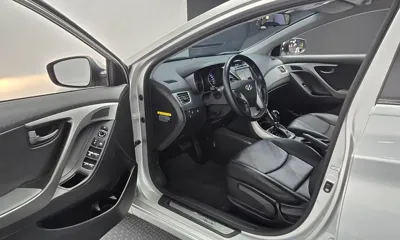 Hyundai Avante 2016, 75112 км, за 4529.34 USD - фото 10