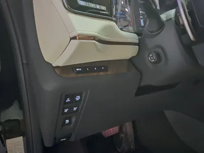 Lexus LM 2025, 35645 км, за 95116.19 USD - фото 9