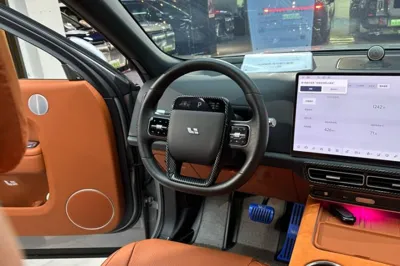 Li Auto L9 2022, 44400 км, за 39845 USD - фото 22
