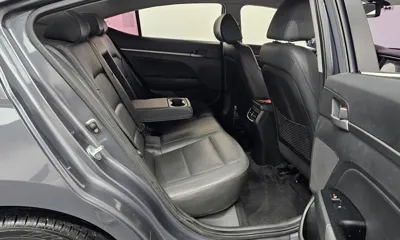 Hyundai Avante 2017, 186986 км, за 5281.6 USD - фото 12