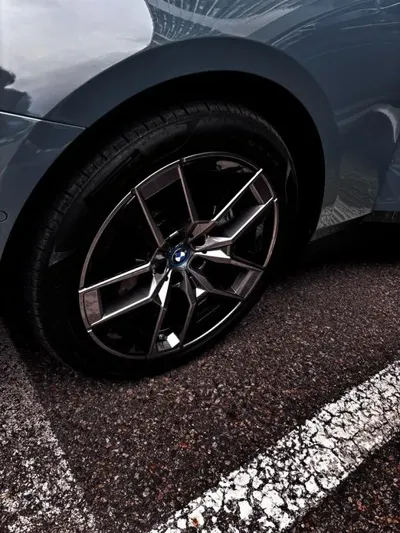 BMW i5 2024, 38000 км, за 29079.69 USD