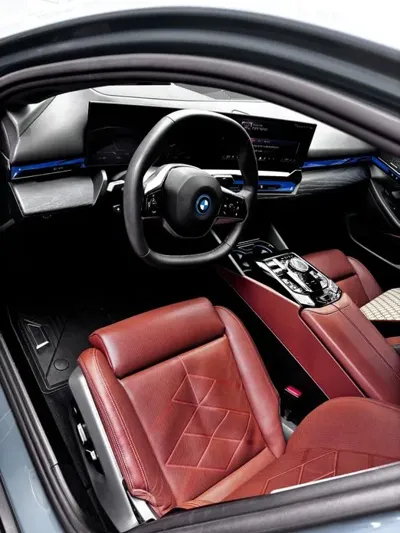 BMW i5 2024, 38000 км, за 29079.69 USD - фото 6