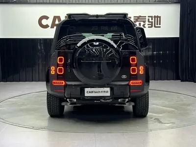 Land Rover Defender 2024, 20099 км, за 94785.34 USD