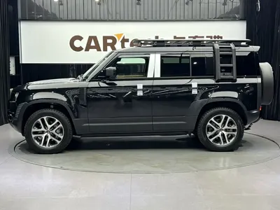 Land Rover Defender 2024, 20099 км, за 94327.39 USD - фото 7