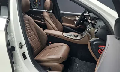 Mercedes-Benz E-Class 2023, 39564 км, за 29590.9 USD - фото 10