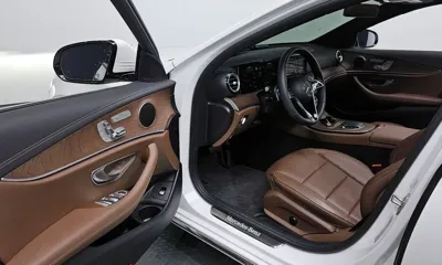 Mercedes-Benz E-Class 2023, 39564 км, за 29590.9 USD - фото 11