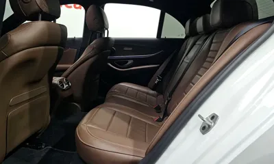 Mercedes-Benz E-Class 2023, 39564 км, за 29590.9 USD - фото 12