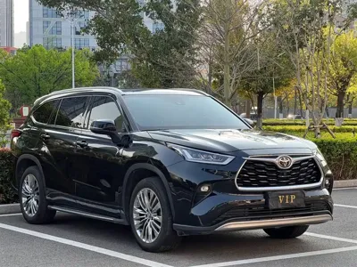 Toyota Highlander 2024, 32000 км, за 31948.66 USD