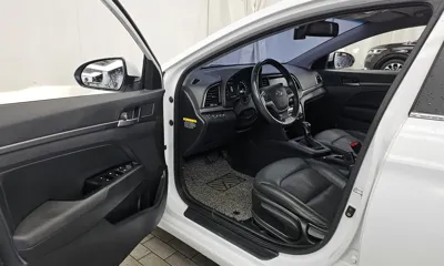 Hyundai Avante 2018, 127782 км, за 5888.83 USD - фото 10