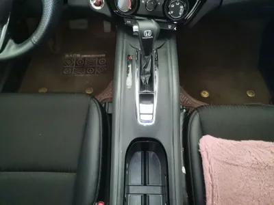 Honda Vezel 2020, 70300 км, за 12659 USD - фото 15