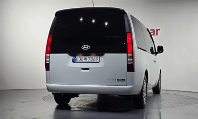 Hyundai Staria 2025, 21431 км, за 19697.06 USD