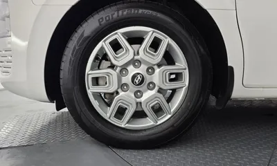 Hyundai Staria 2025, 21431 км, за 19697.06 USD