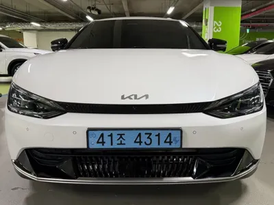 Kia EV6 2022, 86268 км, за 19478.84 USD