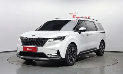 Kia Canival · 2021 год