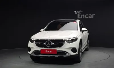 Mercedes-Benz GLC-Class 2025, 8561 км, за 59078.38 USD - фото 3