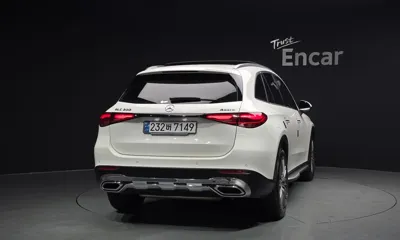 Mercedes-Benz GLC-Class 2025, 8561 км, за 59078.38 USD - фото 4