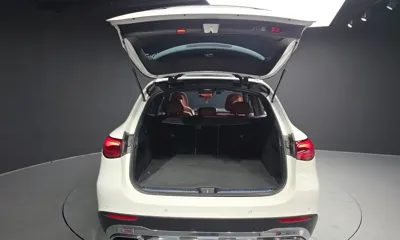 Mercedes-Benz GLC-Class 2025, 8561 км, за 59078.38 USD - фото 20