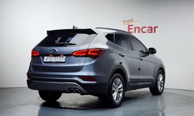 Hyundai Santafe 2017, 93072 км, за 9518.18 USD