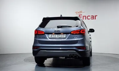 Hyundai Santafe 2017, 93072 км, за 9518.18 USD