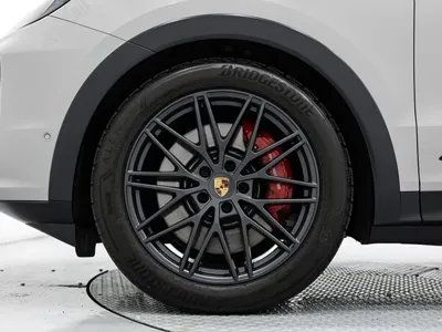 Porsche Cayenne 2025, 16790 км, за 125553.06 USD